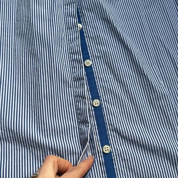 Talbots Women’s Blue/WhiteStripped Button Down Collared Shirt Size Medium Petite - Picture 5 of 5